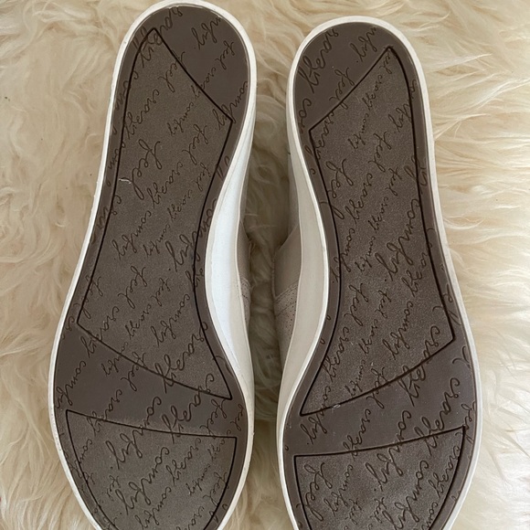 Dr. Scholl's Shoes Womens Canvas Sneaker comfort and style done right - Picture 3 of 4